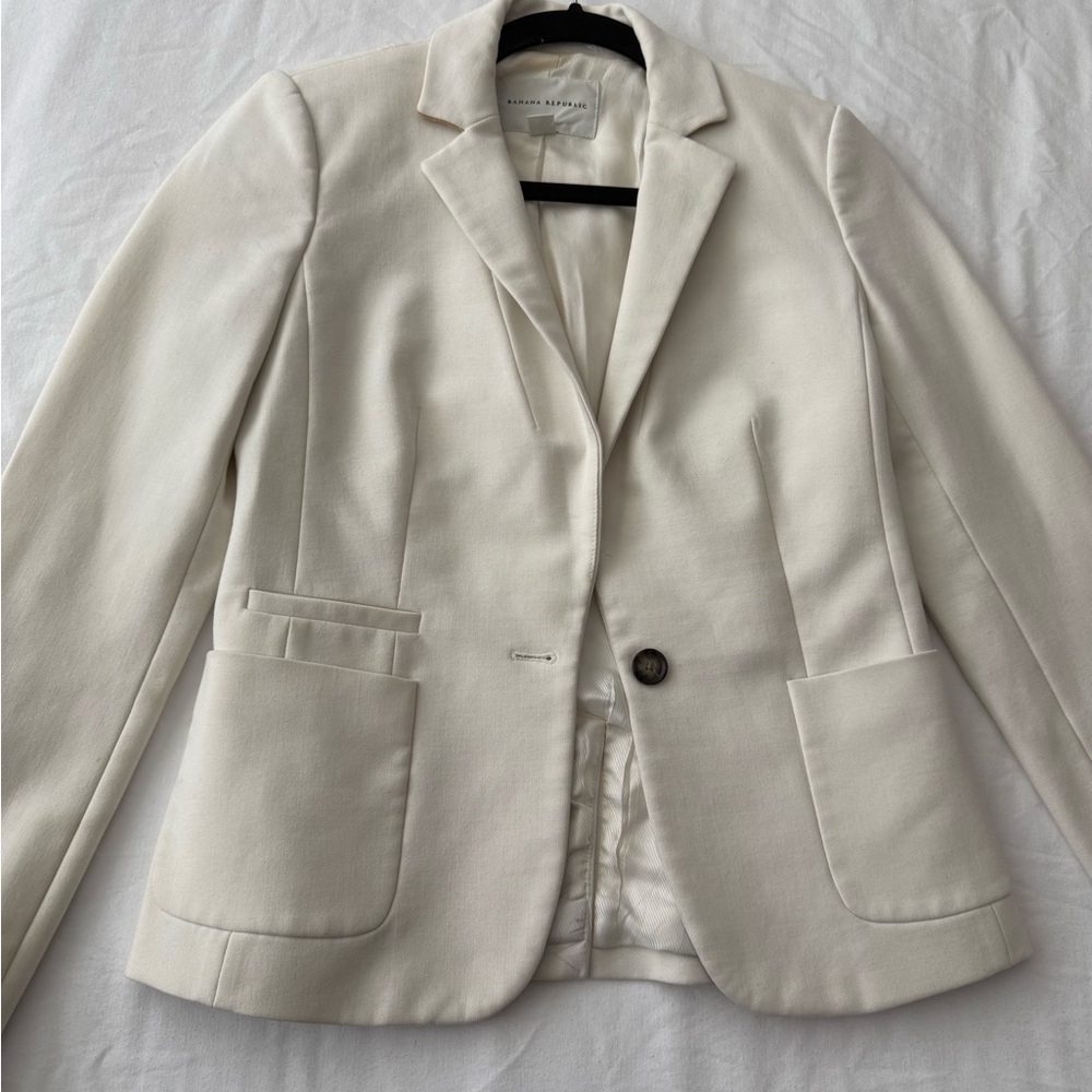 Banana Republic Elegant Cream Blazer